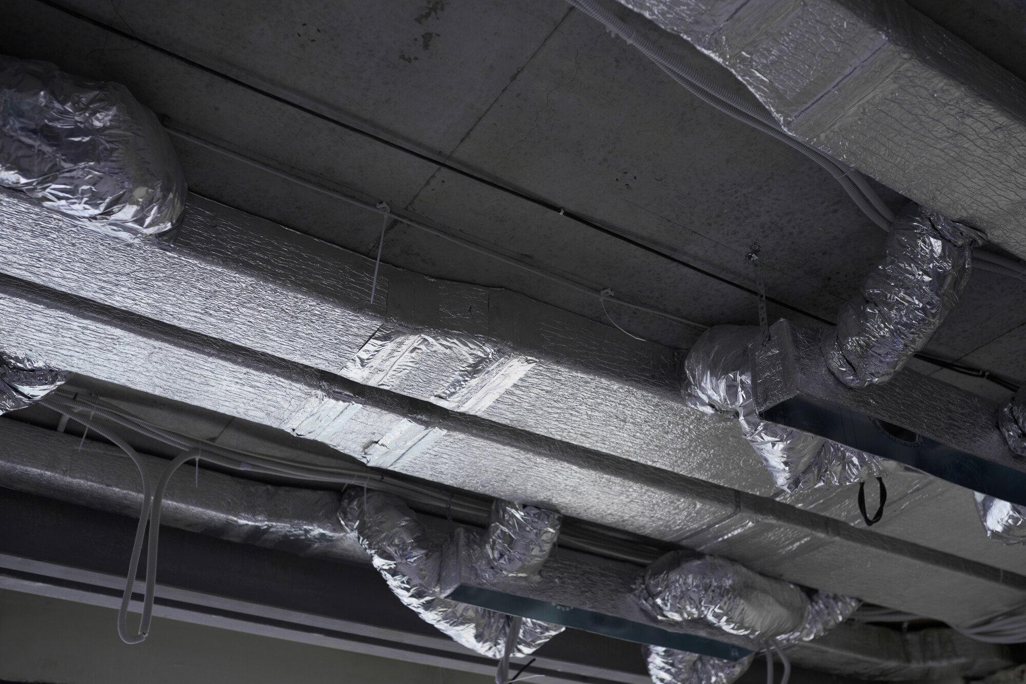 clean ducts in house
